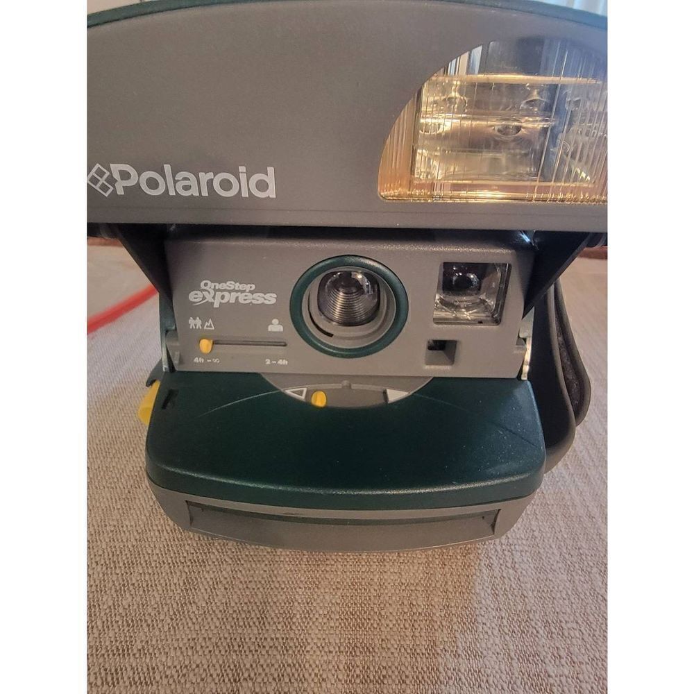 Vintage Polaroid Hunter Green One Step Express 600 Instant Film Camera